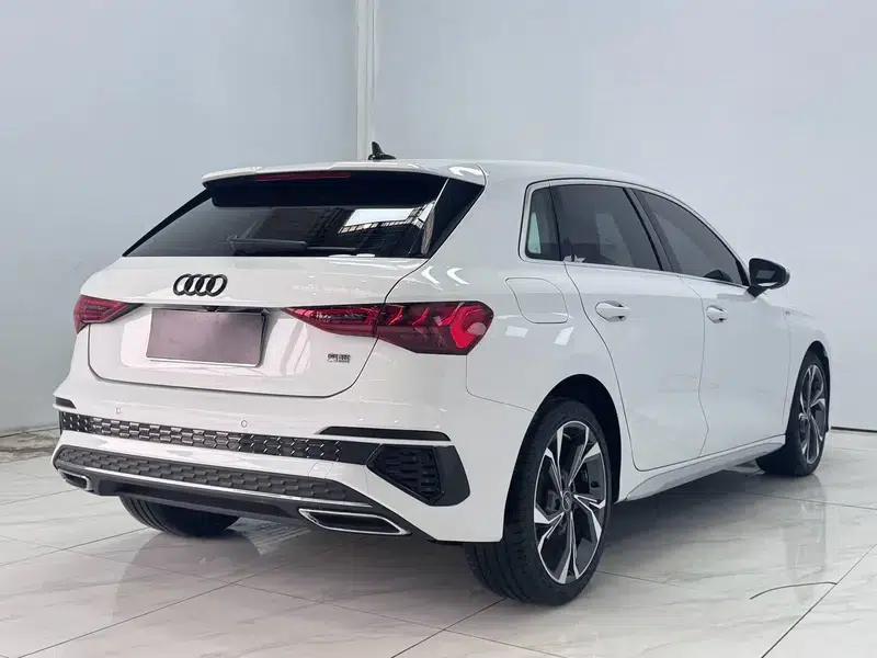 Audi A3 2021 Sportback 35 TFSI Luxury Sport — миниатюра 6