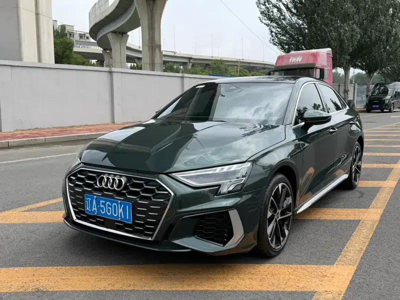 2023 Audi A3 A3L Limousine 35 TFSI Fashion Sport — миниатюра 1