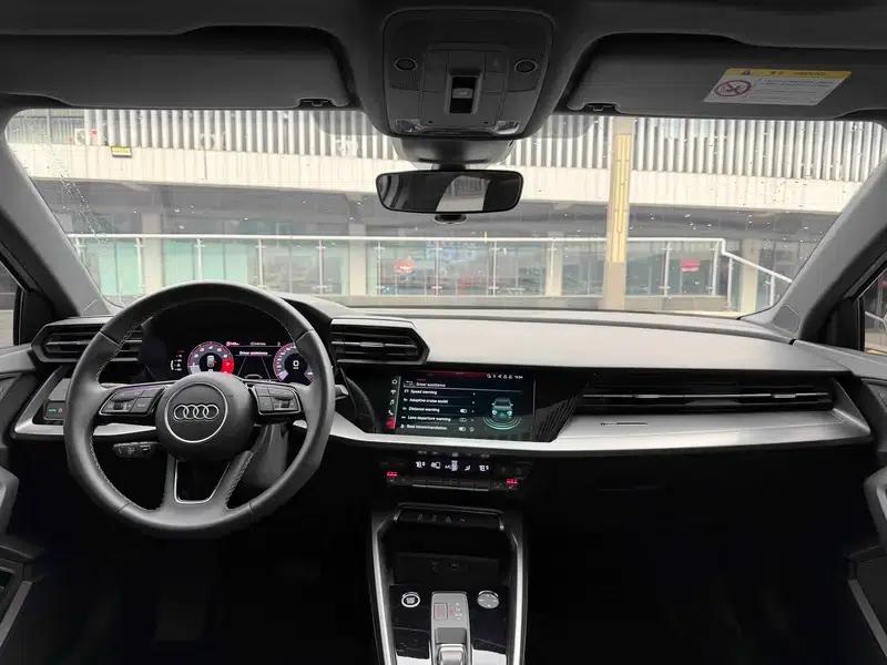 Audi A3 2023 Facelift Sportback 35 TFSI Fashion Sporty Model — миниатюра 12