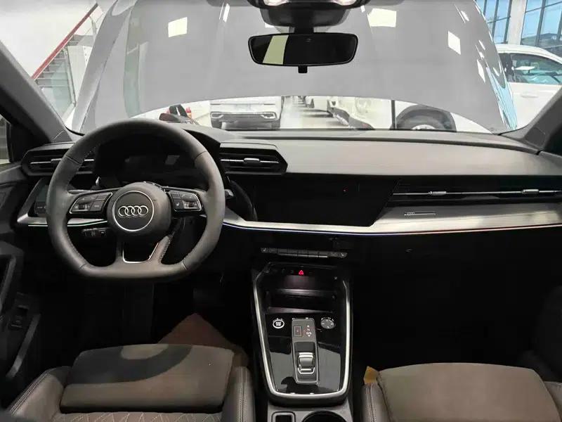 2022 Audi A3 A3L Limousine 35 TFSI Luxury Sport — миниатюра 12