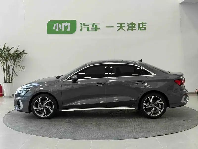 2022 Audi A3 A3L Limousine 35 TFSI Luxury Sport — миниатюра 4