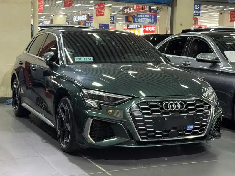 Audi A3 2024 Sportback 35 TFSI Luxury Sport — миниатюра 3