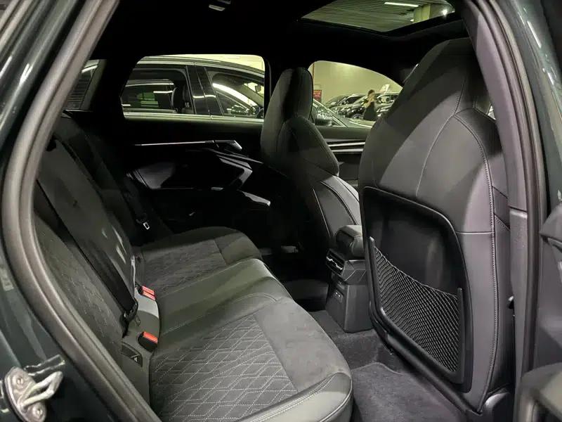 Audi A3 2024 Sportback 35 TFSI Luxury Sport — миниатюра 9