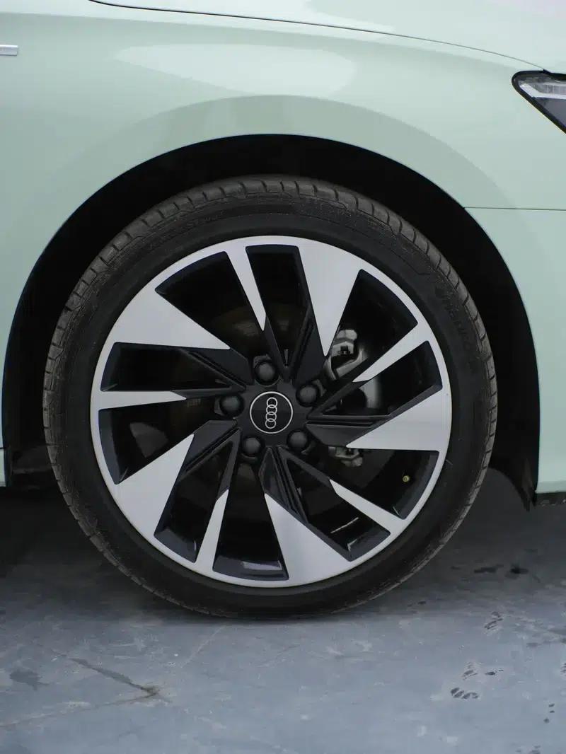 Audi A3 2023 Facelift A3L Limousine 35 TFSI Sporty Edition — миниатюра 18