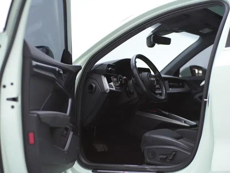 Audi A3 2023 Facelift A3L Limousine 35 TFSI Sporty Edition — миниатюра 22
