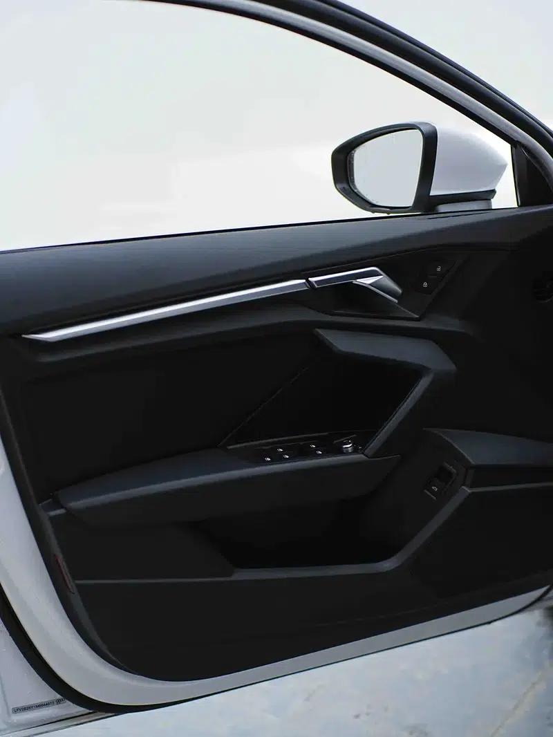 Audi A3 2021 Sportback 35 TFSI Progressive Elegance — миниатюра 13