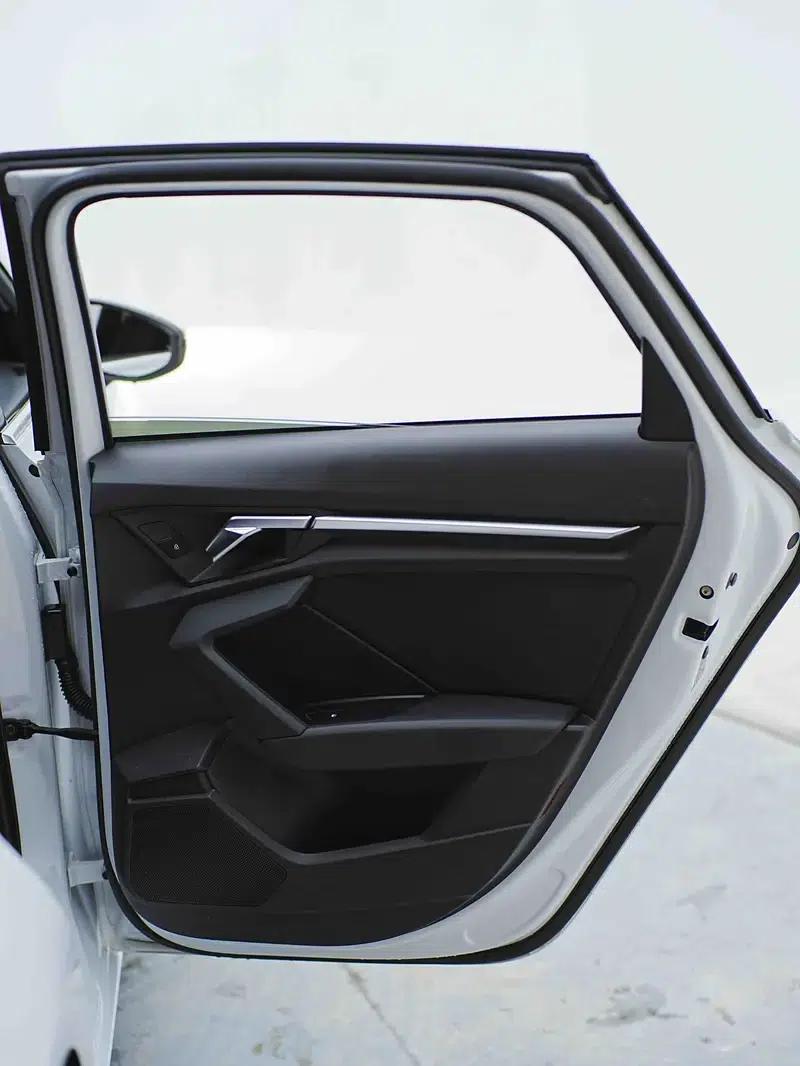 Audi A3 2021 Sportback 35 TFSI Progressive Elegance — миниатюра 14