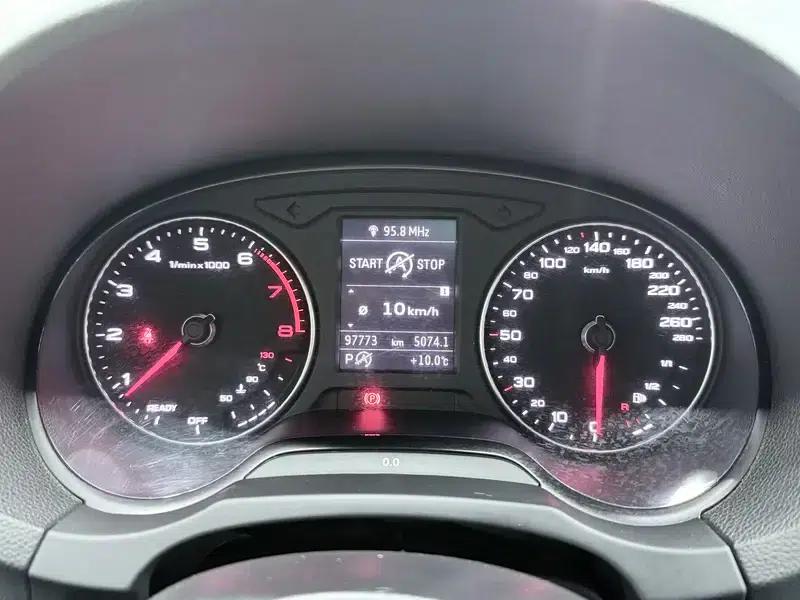 Audi A3 2018 30th Anniversary Edition Limousine 40 TFSI Sport — миниатюра 11