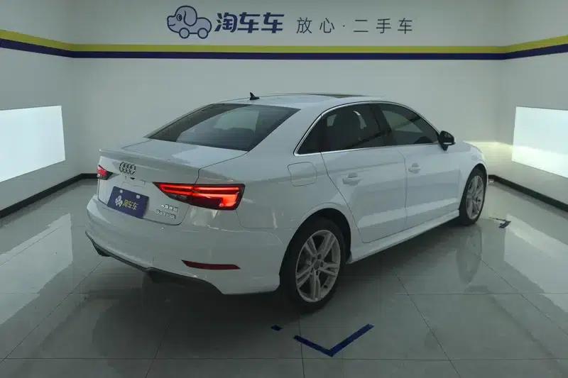 Audi A3 2019 Limousine 35 TFSI Fashion Edition (National V Emission Standard) — миниатюра 3