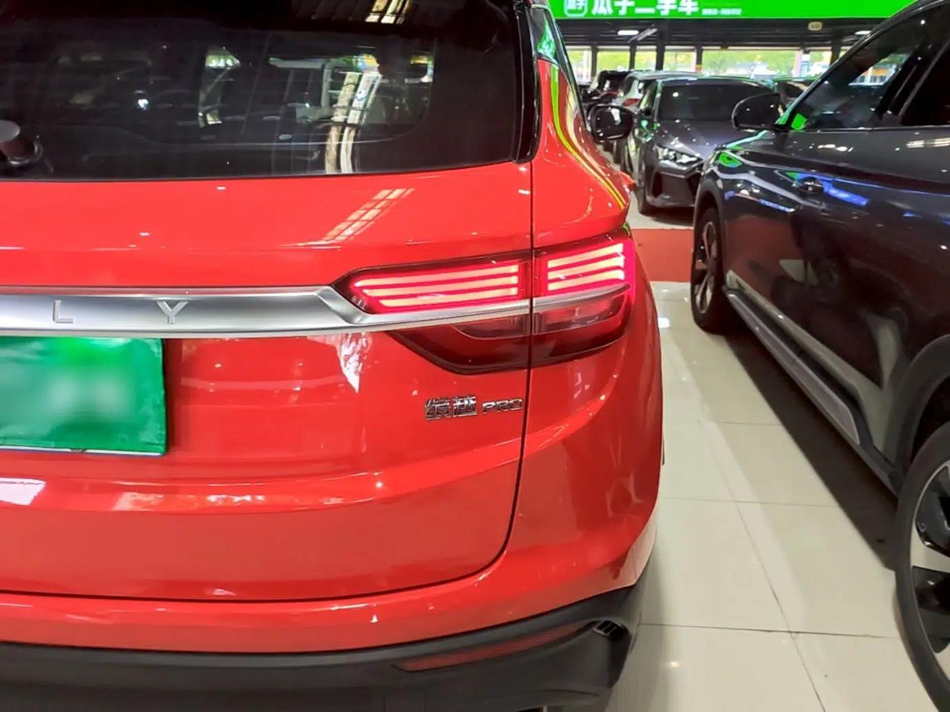 Geely Auto Coolray 2020 PRO 260T DCT Knight — миниатюра 9