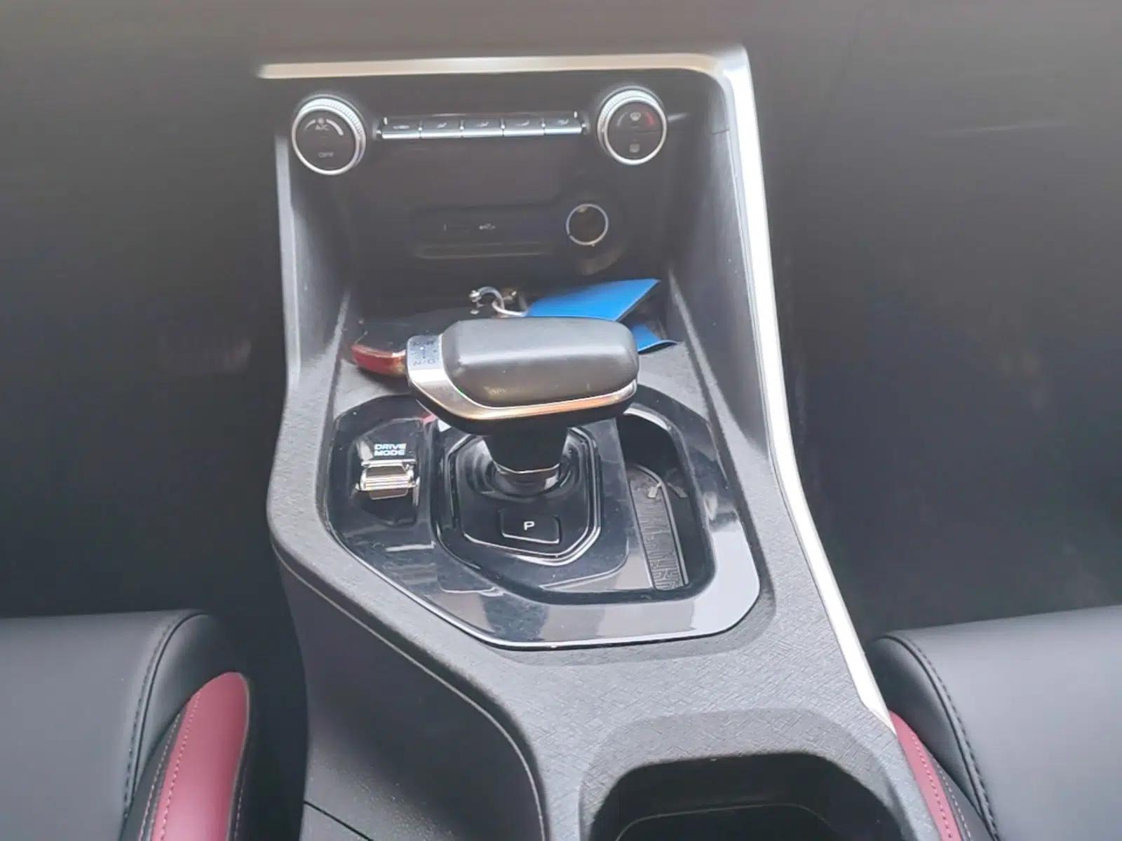 Geely Auto Coolray 2021 1.4T DCT Platinum Edition — миниатюра 16