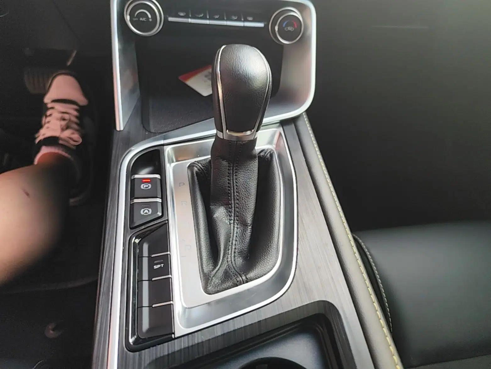 Geely Auto Binray 2021 1.4T CVT Asian Games Edition — миниатюра 16