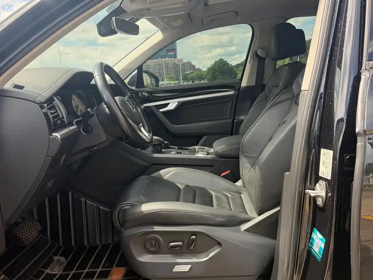 Touareg 2021 2.0TSI Navigator Special Edition — миниатюра 6