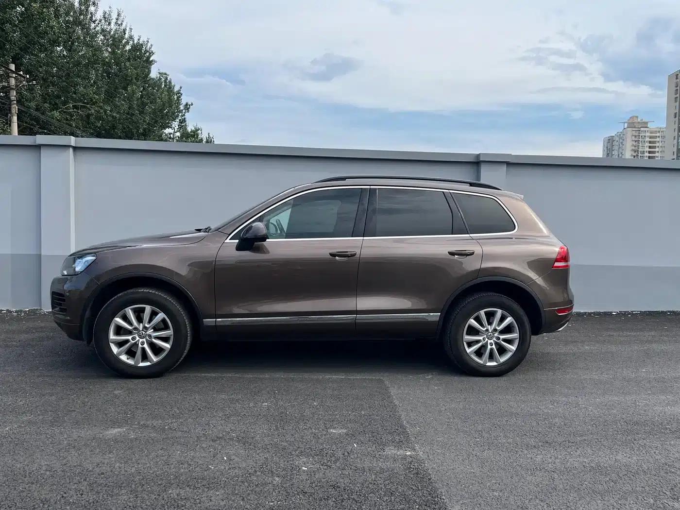 2011 Volkswagen Touareg 3.0TSI High-Spec Model — миниатюра 2