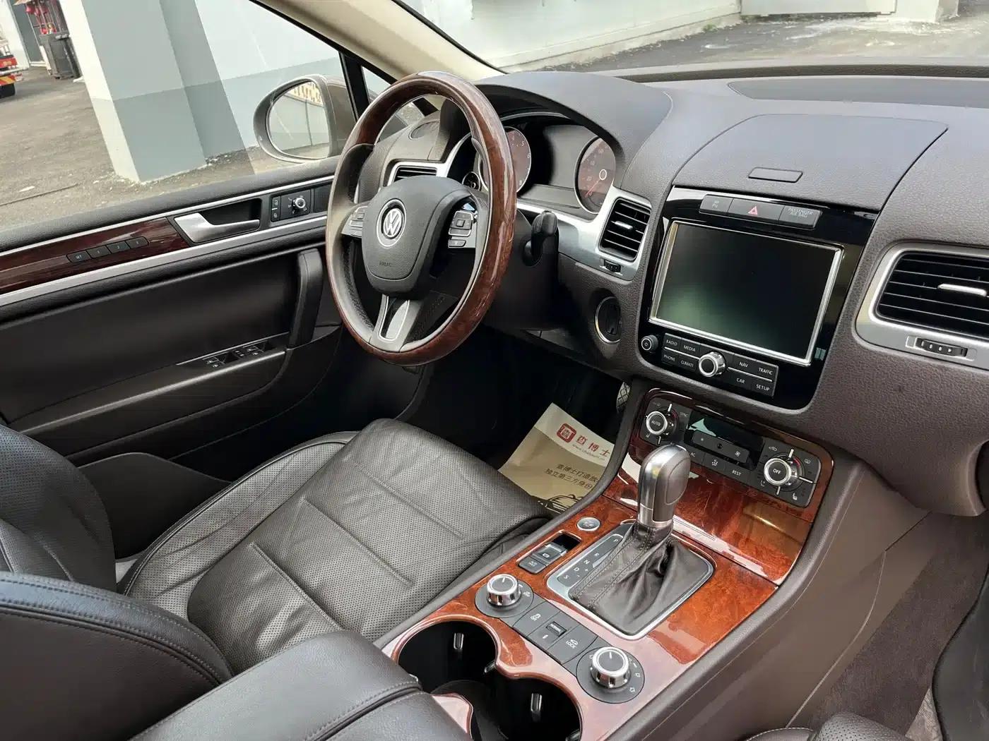 2011 Volkswagen Touareg 3.0TSI High-Spec Model — миниатюра 15