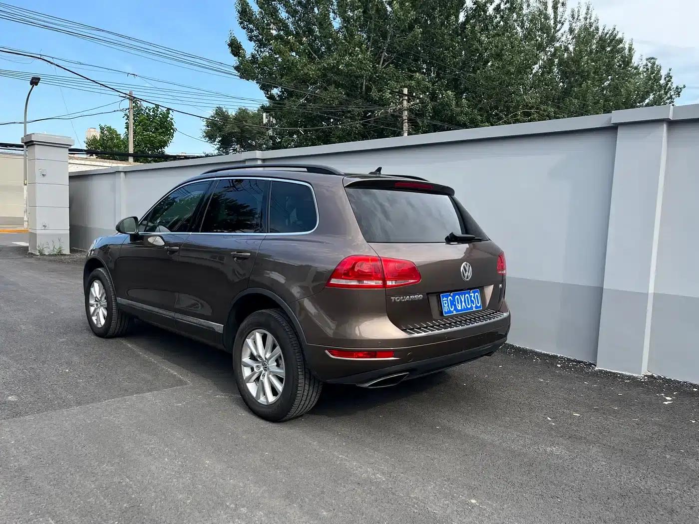 2011 Volkswagen Touareg 3.0TSI High-Spec Model — миниатюра 3