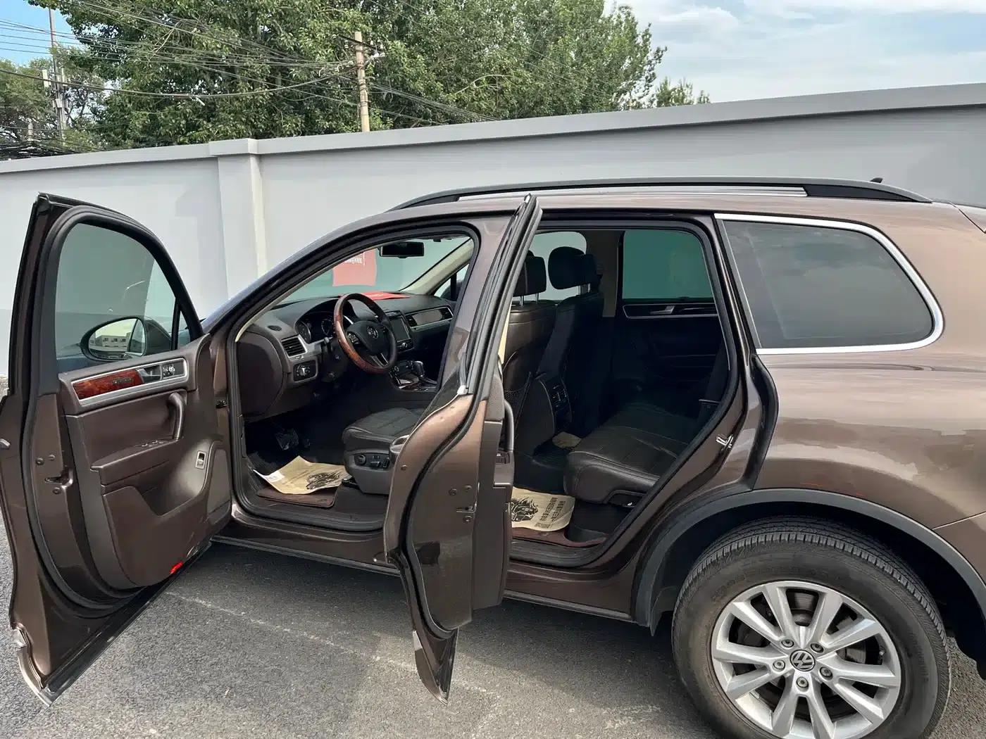 2011 Volkswagen Touareg 3.0TSI High-Spec Model — миниатюра 4
