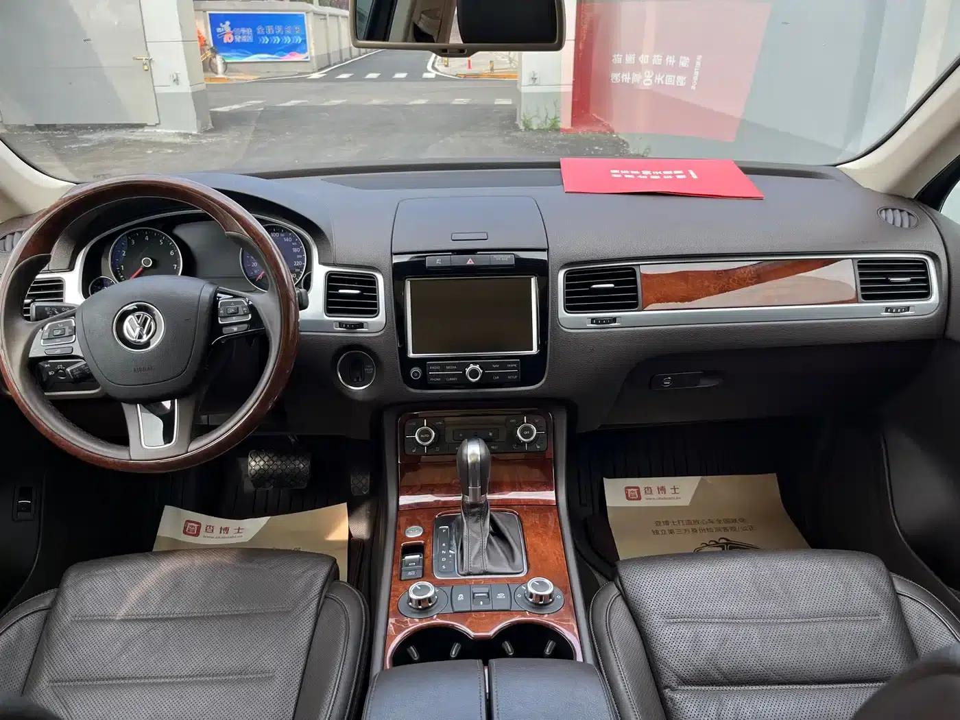 2011 Volkswagen Touareg 3.0TSI High-Spec Model — миниатюра 9
