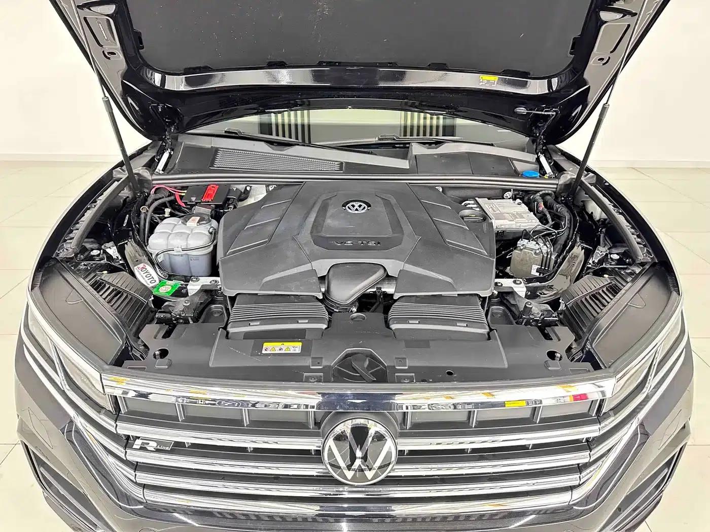 Touareg 2021 3.0TSI R-Line Classic Sport Package — миниатюра 8