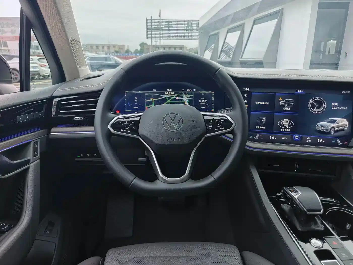 2023 Volkswagen Touareg 3.0TSI R-Line, Obsidian Black Sport Package — миниатюра 17