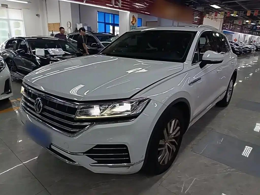 Touareg 2019 2.0TSI R-Line Edition (National V Emission Standard) — миниатюра 1