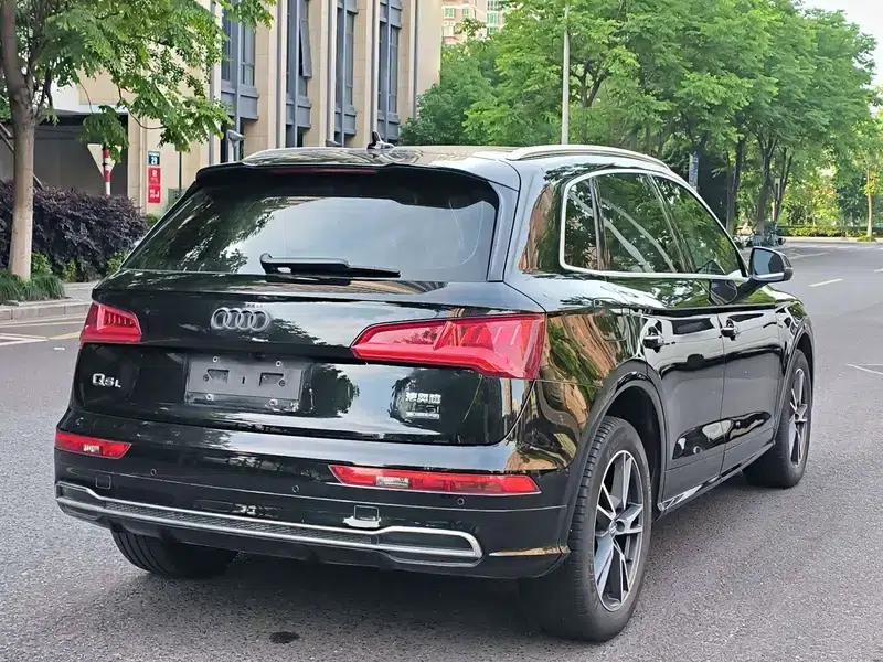 Audi Q5L 2020 40 TFSI Luxury Fashion Edition — миниатюра 6