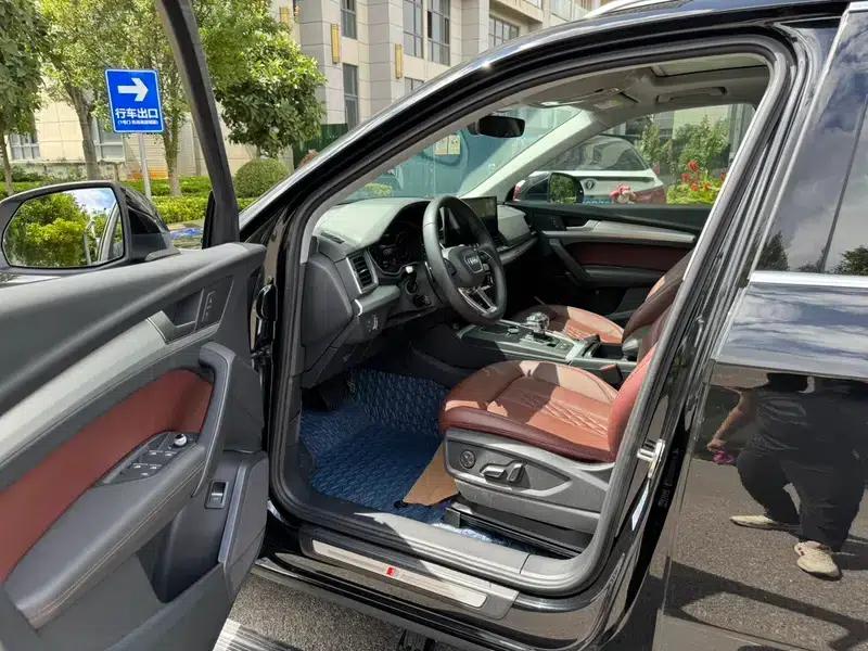 Audi Q5L 2020 40 TFSI Luxury Fashion Edition — миниатюра 30