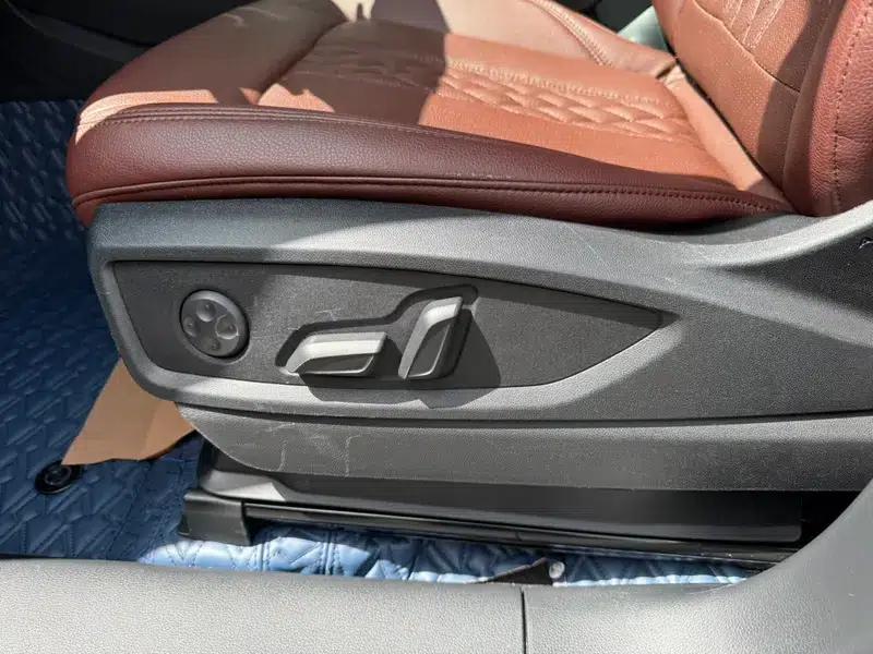 Audi Q5L 2020 40 TFSI Luxury Fashion Edition — миниатюра 31