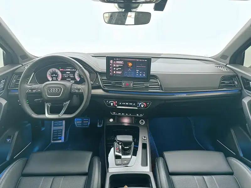 Audi Q5L 2025 quattro 45th Anniversary Edition 45TFSI Luxury Dynamic — миниатюра 6