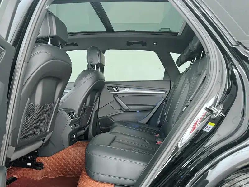 Audi Q5L 2025 quattro 45th Anniversary Edition 45TFSI Luxury Dynamic — миниатюра 9