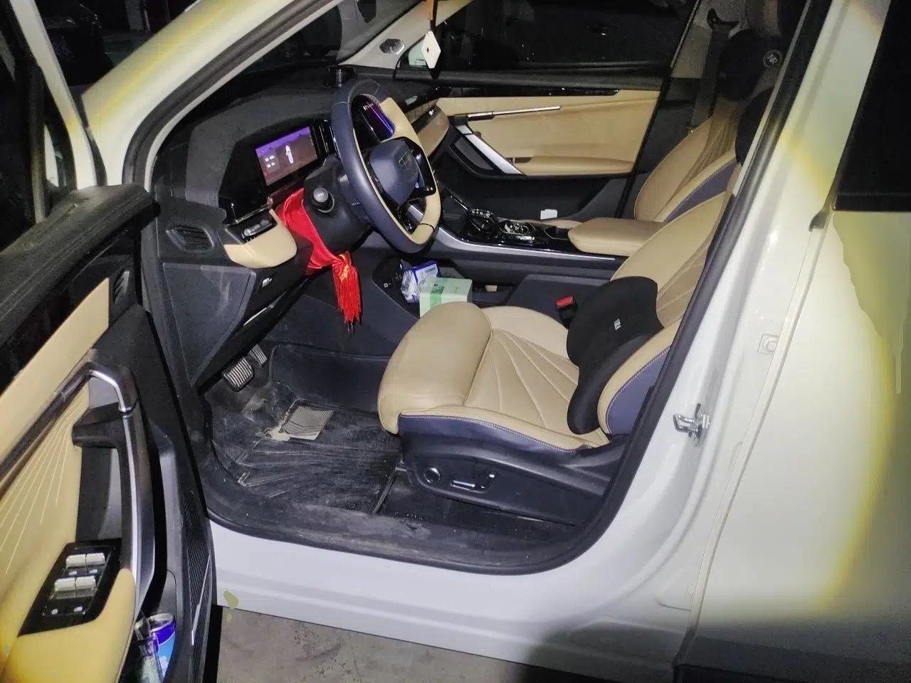 Geely Auto FX11 2023 2.0TD DCT Flagship Version — миниатюра 16