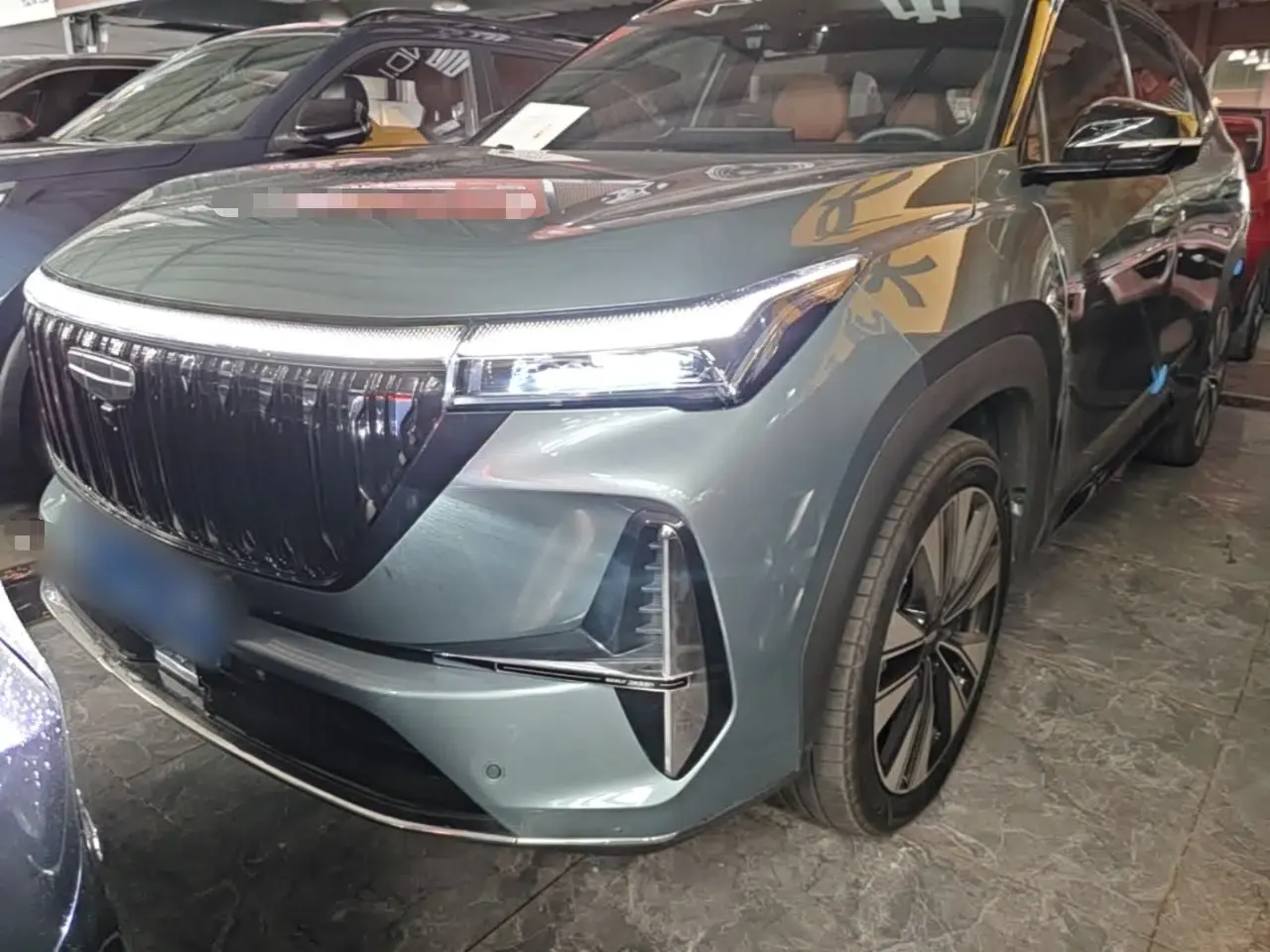 Geely Auto FX11 2025 4th Generation 1.5TD DCT Jinxiu — миниатюра 2