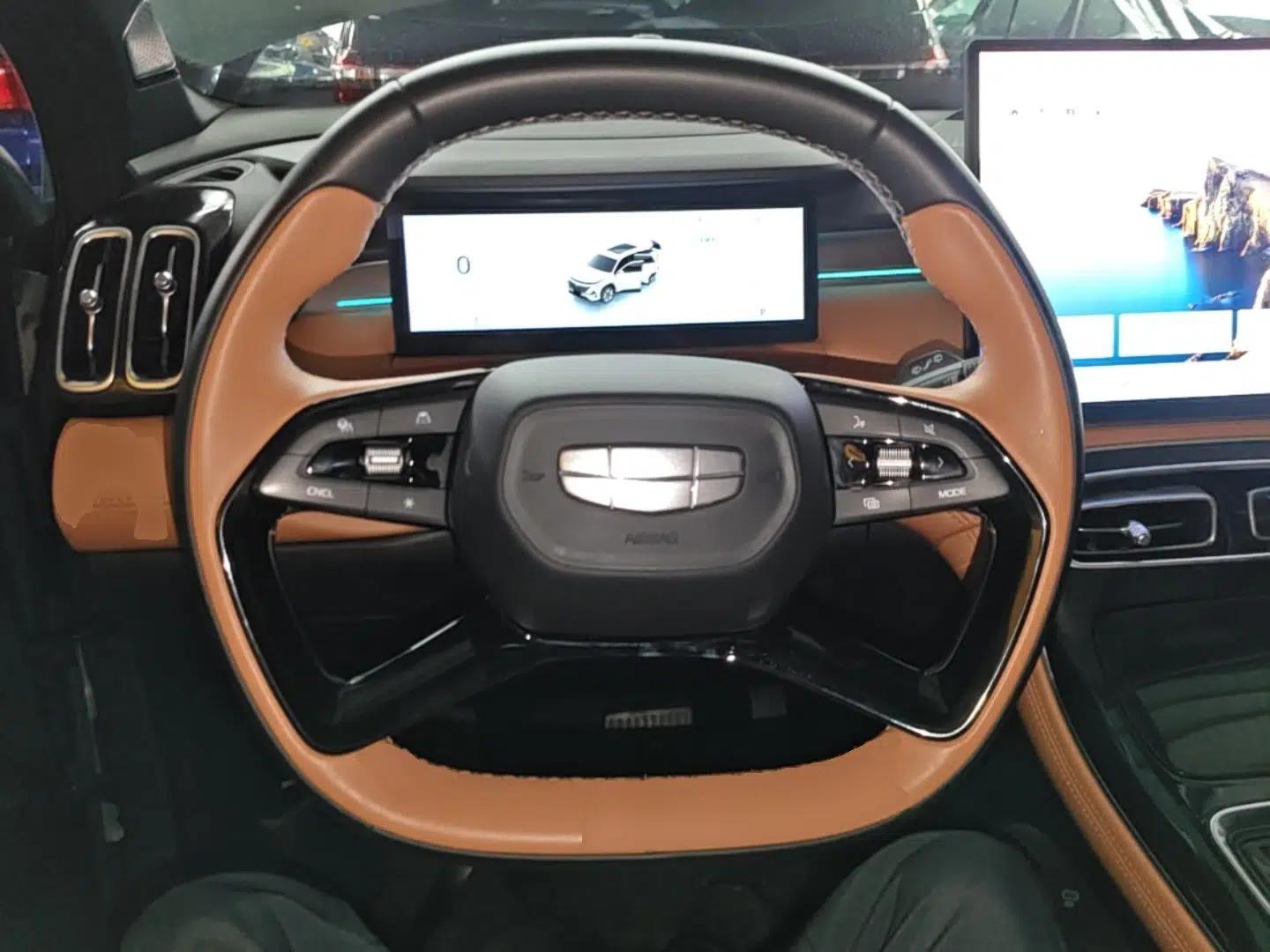 Geely Auto FX11 2025 4th Generation 1.5TD DCT Jinxiu — миниатюра 13