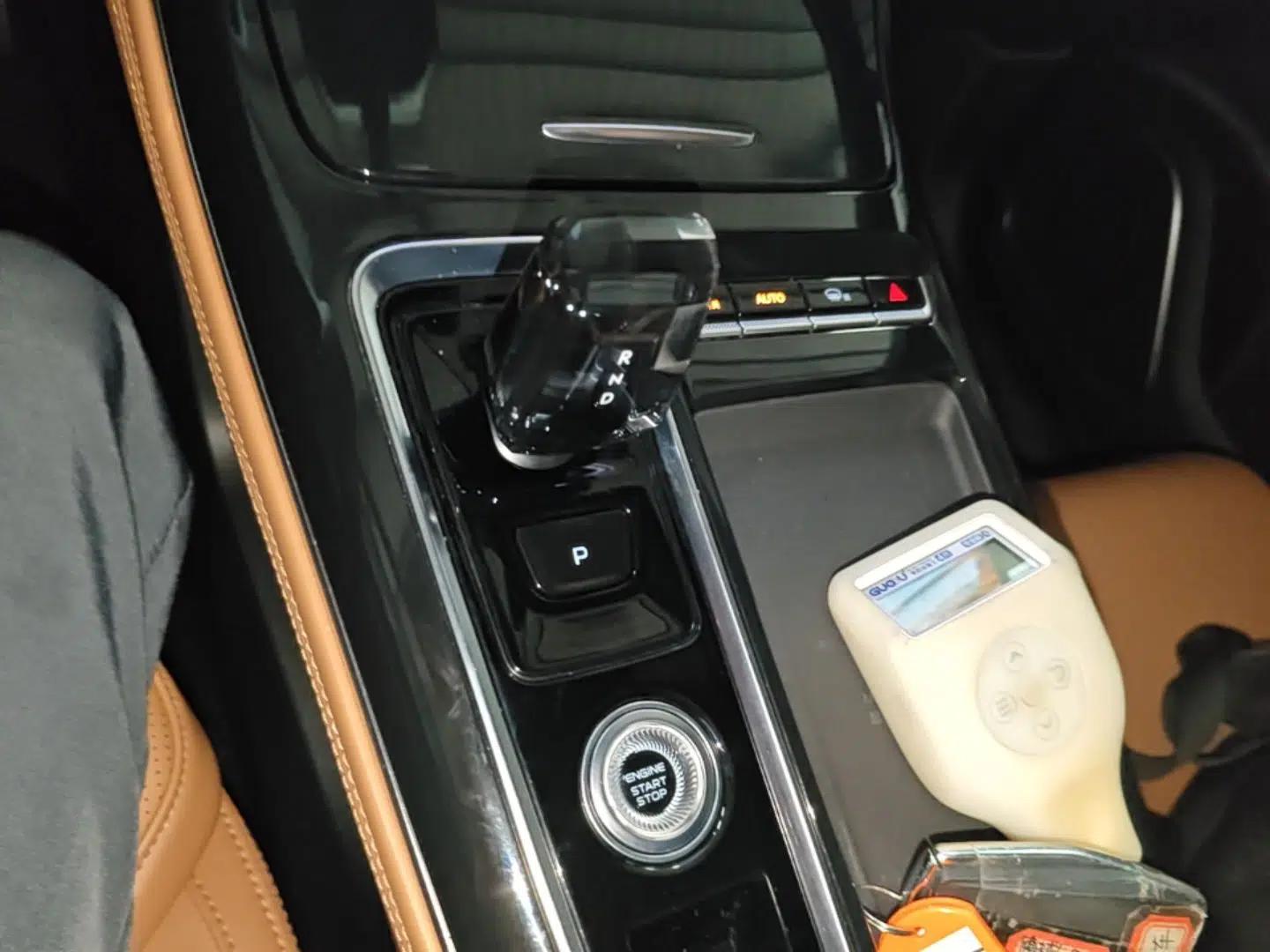 Geely Auto FX11 2025 4th Generation 1.5TD DCT Jinxiu — миниатюра 16