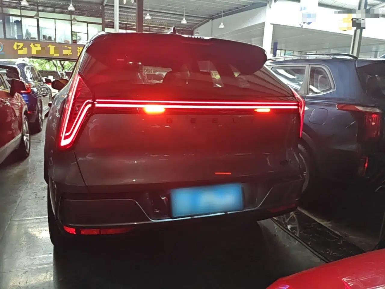 Geely Auto FX11 2025 4th Generation 1.5TD DCT Jinxiu — миниатюра 5