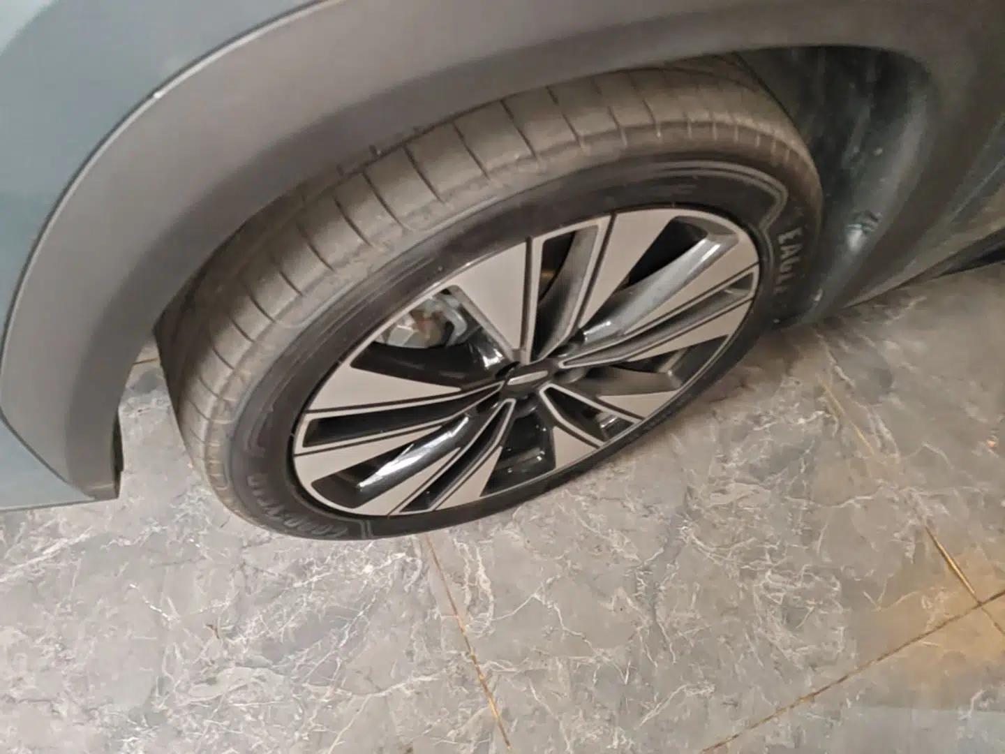 Geely Auto FX11 2025 4th Generation 1.5TD DCT Jinxiu — миниатюра 10