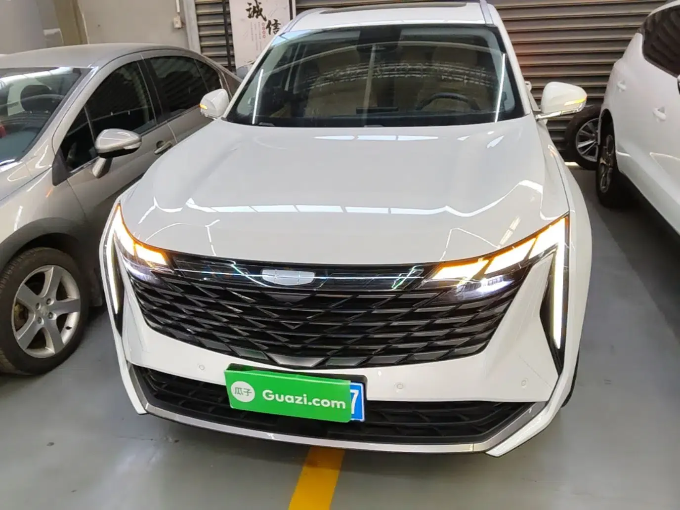 Geely Auto FX11 2023 1.5TD DCT Prestige Edition — миниатюра 2