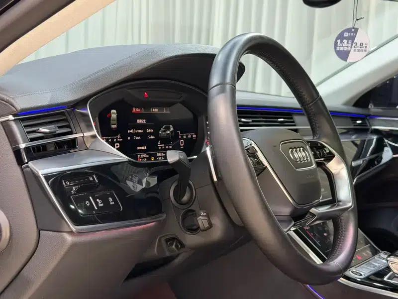 2021 Audi A8 A8L 50 TFSI quattro Comfort — миниатюра 11