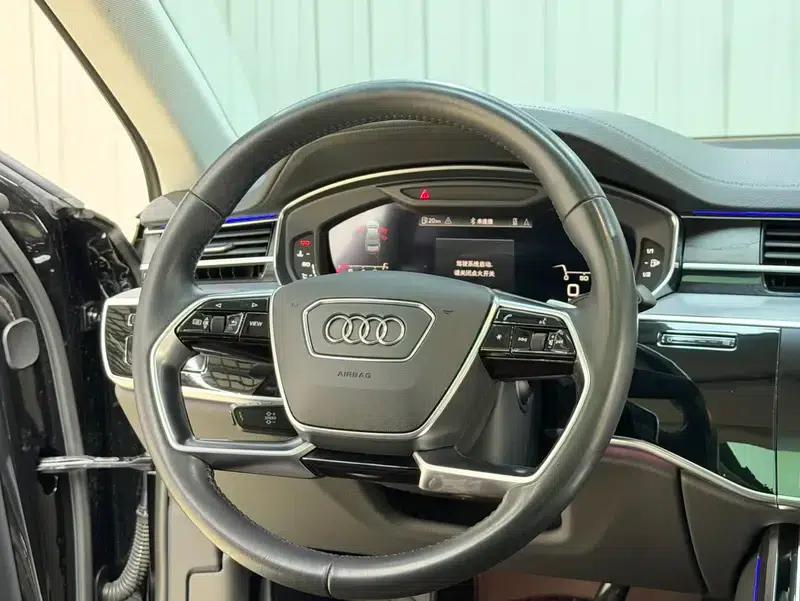 2021 Audi A8 A8L 50 TFSI quattro Comfort — миниатюра 10