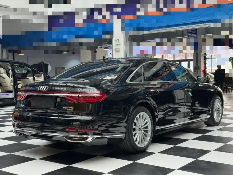 2021 Audi A8 A8L 50 TFSI quattro Comfort — миниатюра 6