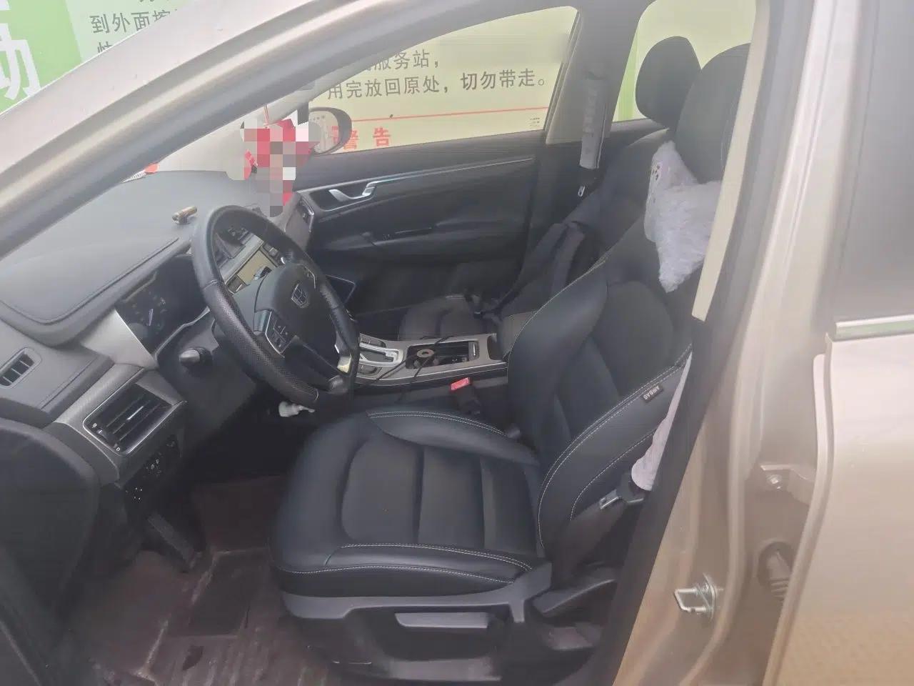 Geely Auto Emgrand GS 2017 Elegant Edition 1.3T Automatic Smart Connectivity Model — миниатюра 15