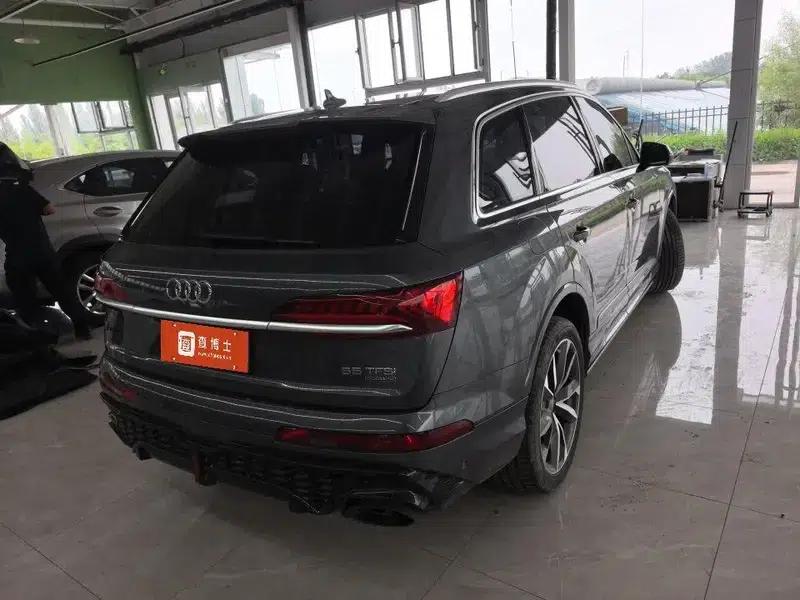 Audi Q7 2020 55 TFSI quattro S line Sport — миниатюра 4
