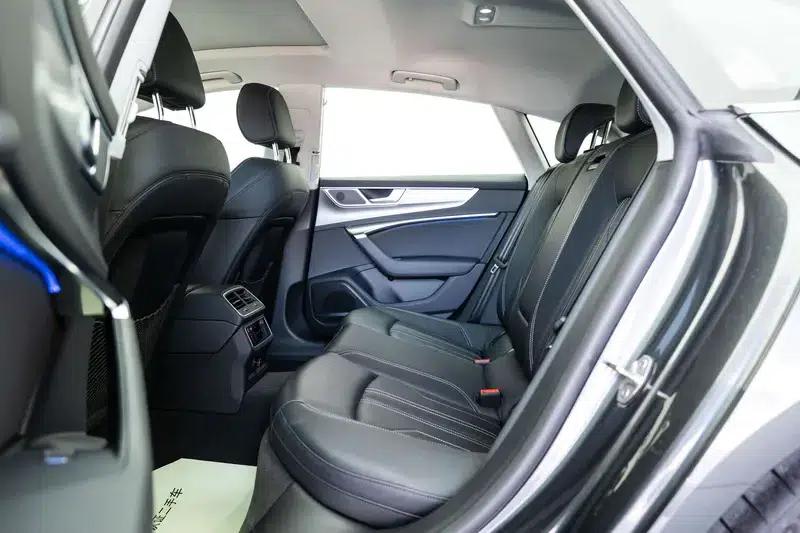 Audi A7 2024 45 TFSI Premium Edition — миниатюра 23