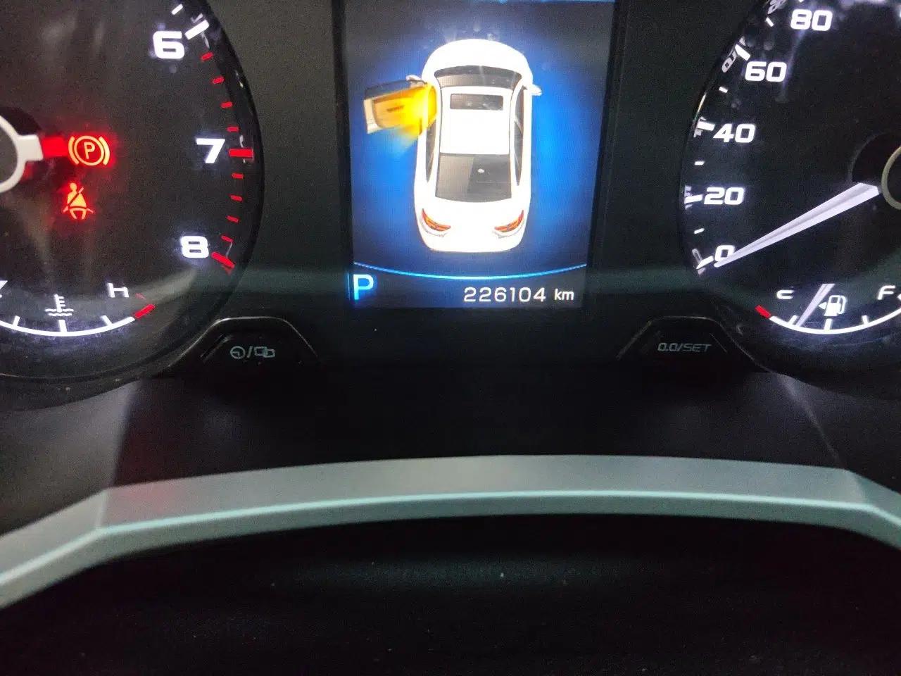 Geely Auto Emgrand GL 2018 1.8L DCT Elite Smart Connectivity Version — миниатюра 12