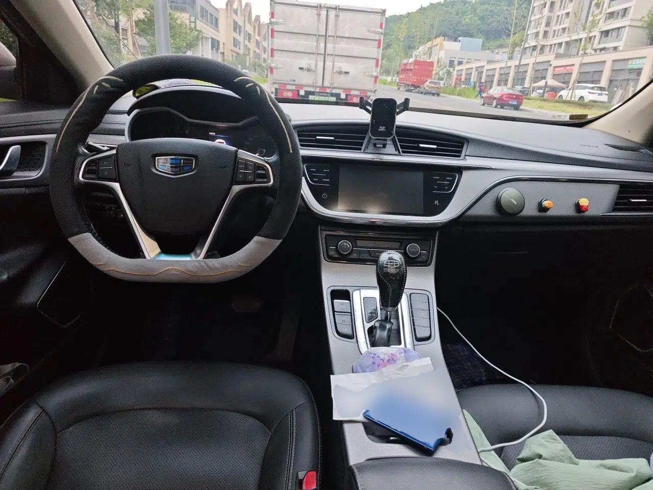Geely Auto Emgrand GL 2018 1.8L DCT Elite Smart Connectivity Version — миниатюра 9