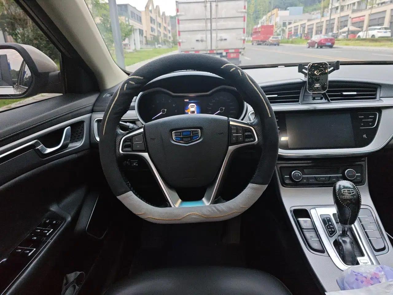 Geely Auto Emgrand GL 2018 1.8L DCT Elite Smart Connectivity Version — миниатюра 10