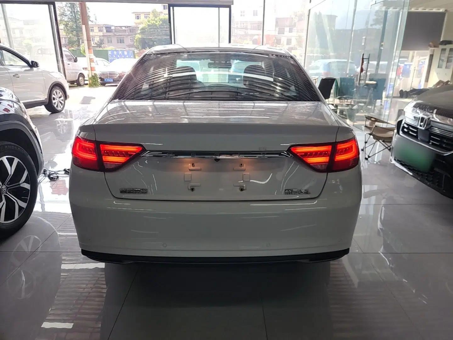 Geely Auto Emgrand GL 2020 1.4T CVT Luxury Edition — миниатюра 5
