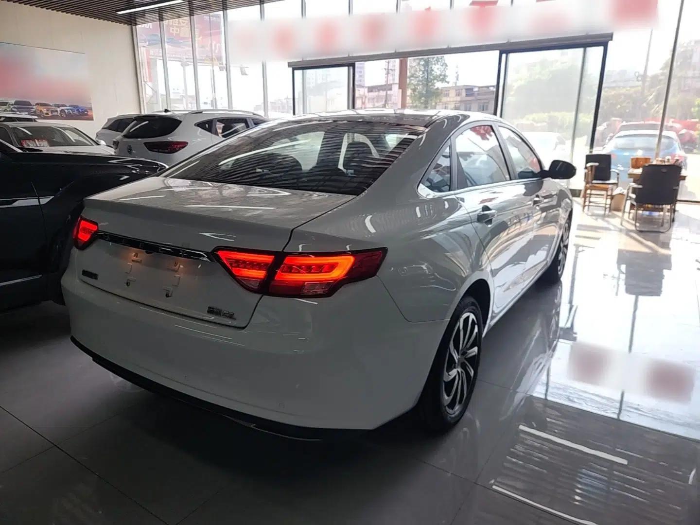 Geely Auto Emgrand GL 2020 1.4T CVT Luxury Edition — миниатюра 6