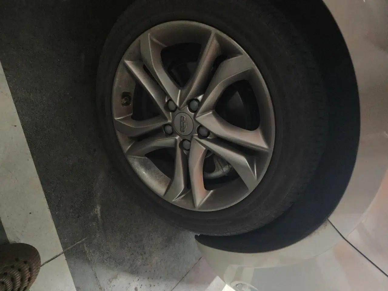 Geely Auto Emgrand GL 2017 1.3T DCT Luxury Model — миниатюра 8