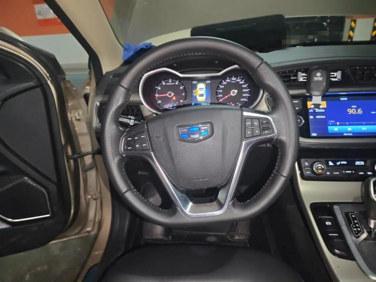 Geely Auto Emgrand GL 2017 1.3T DCT Luxury Model — миниатюра 10